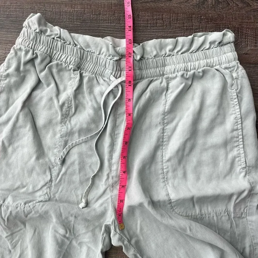 Cloth and Stone Smocked Paperbag Tie Waist Joggers Size M Women’s - Picture 11 of 15